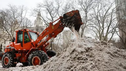 Severe Winter Storm Disrupts U.S. Cities and Flights