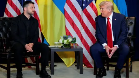 Unexpected Trump-Putin Call Disrupts Zelensky's Strategy Ahead of U.S. Meeting