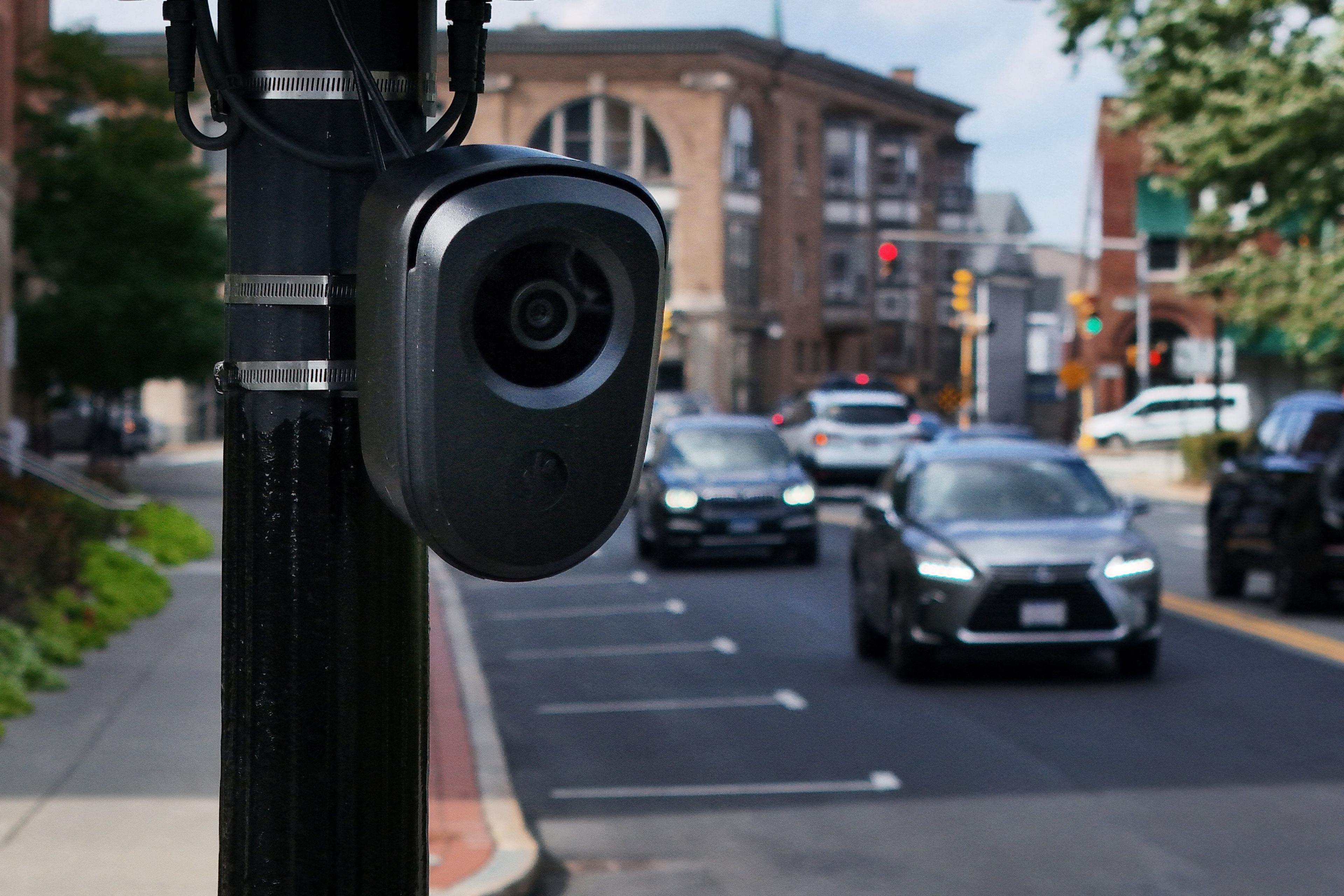 AI‑Driven Surveillance Sparks Vandalism: Flock Cameras Under Threat