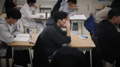 Resignation Over Controversial Suneung English Exam Shakes South Korean Education System