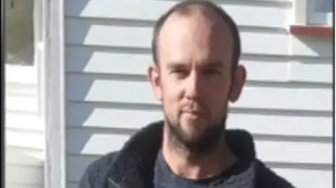 Tragic End to Protracted Manhunt: New Zealand Father Shot by Police