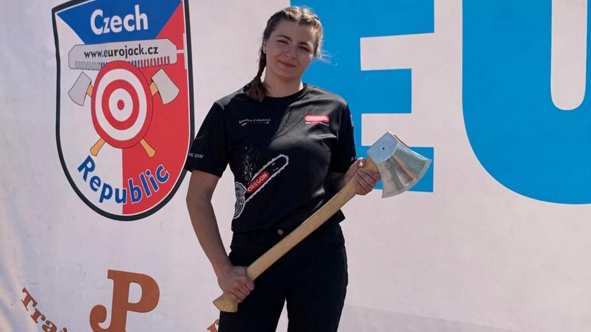 Women Slash Lumberjack Records, Redefining a Classic Sport