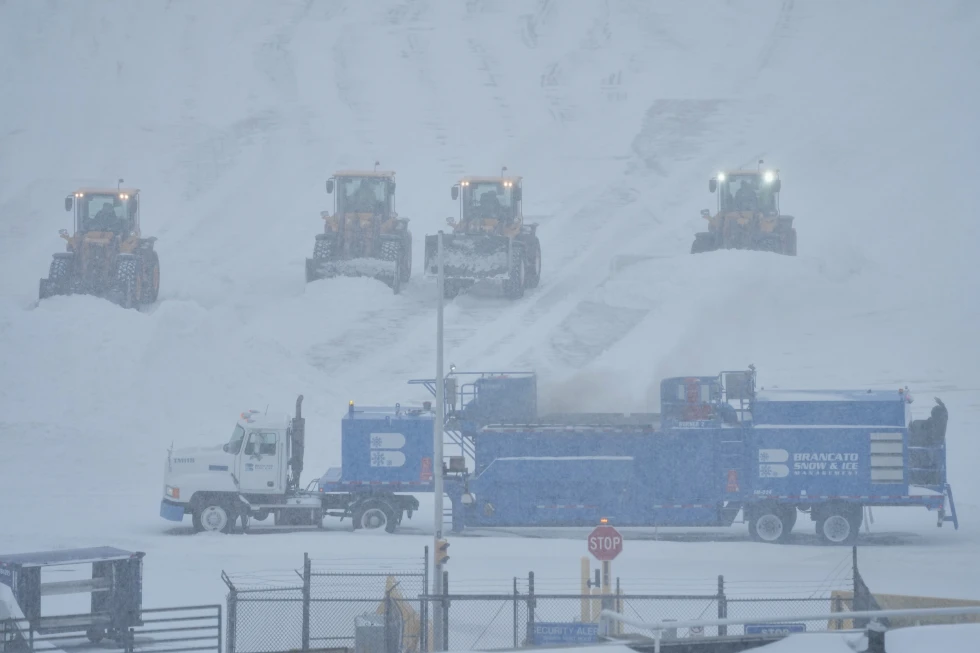 Severe Winter Storm Grounds Thousands of Flights Across the U.S.