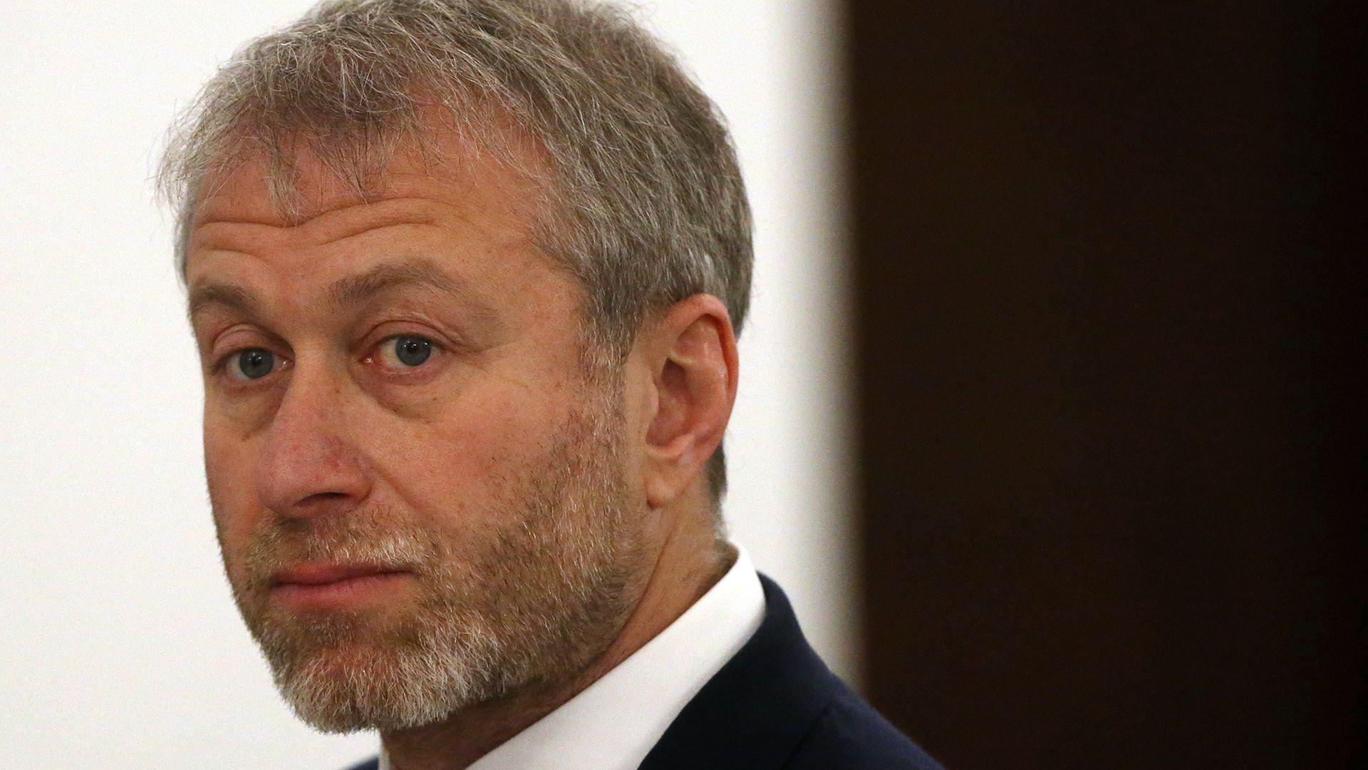 Cyprus Police Open Probe into Russian Billionaire Abramovich’s Hidden Wealth