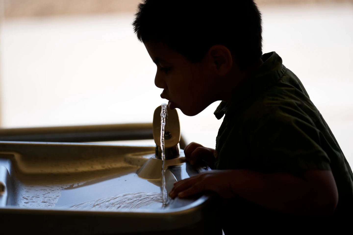 Fluoride Shortage in U.S. Drinking Water Linked to Middle East Conflict