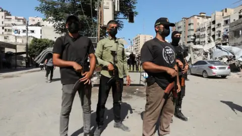 Hamas Intensifies Security Measures Amid Rising Internal Strife in Gaza