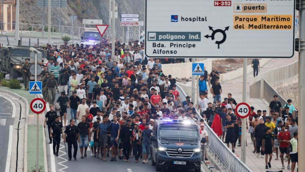 Spain Rebukes EU for 'Selfish' Response to Ceuta Migrant Surge