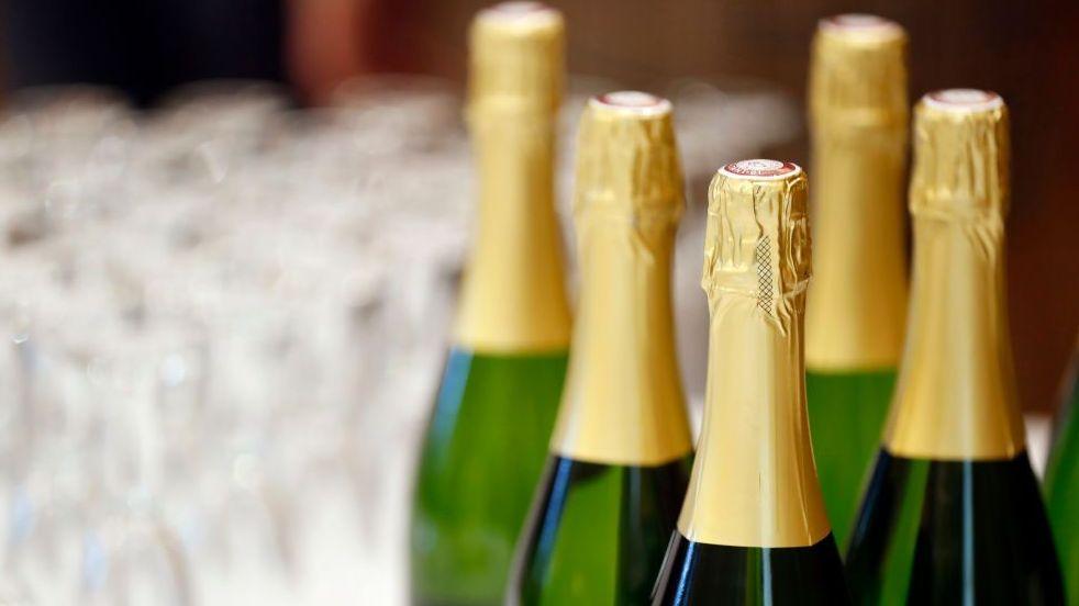 Heatwaves Make Champagne Stricter – France Grants 15% Alcohol Boost