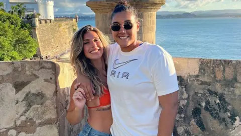 Rise in US Women's Aspirations to Relocate Abroad Amidst Political and Social Pressures