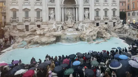 Entry Fee for Trevi Fountain: Addressing Crowds and Management Costs