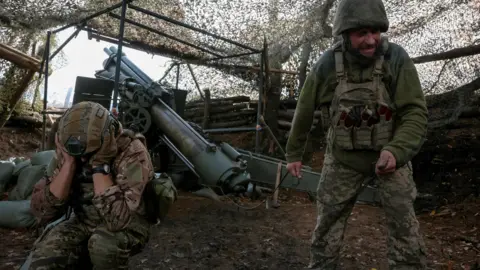 Ukraine Commander Acknowledges Significant Russian Forces at Pokrovsk