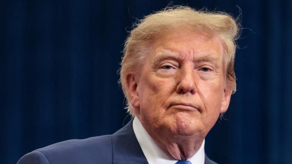 Trump Signals Review of US Stance on Falklands as UK Urged to Boost Defence Spending
