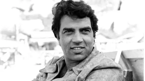 Tributes Pour In as Bollywood Icon Dharmendra Passes Away at 89