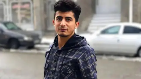 Political Executions in Iran Reach Alarming Rates Amid Conflict Escalation