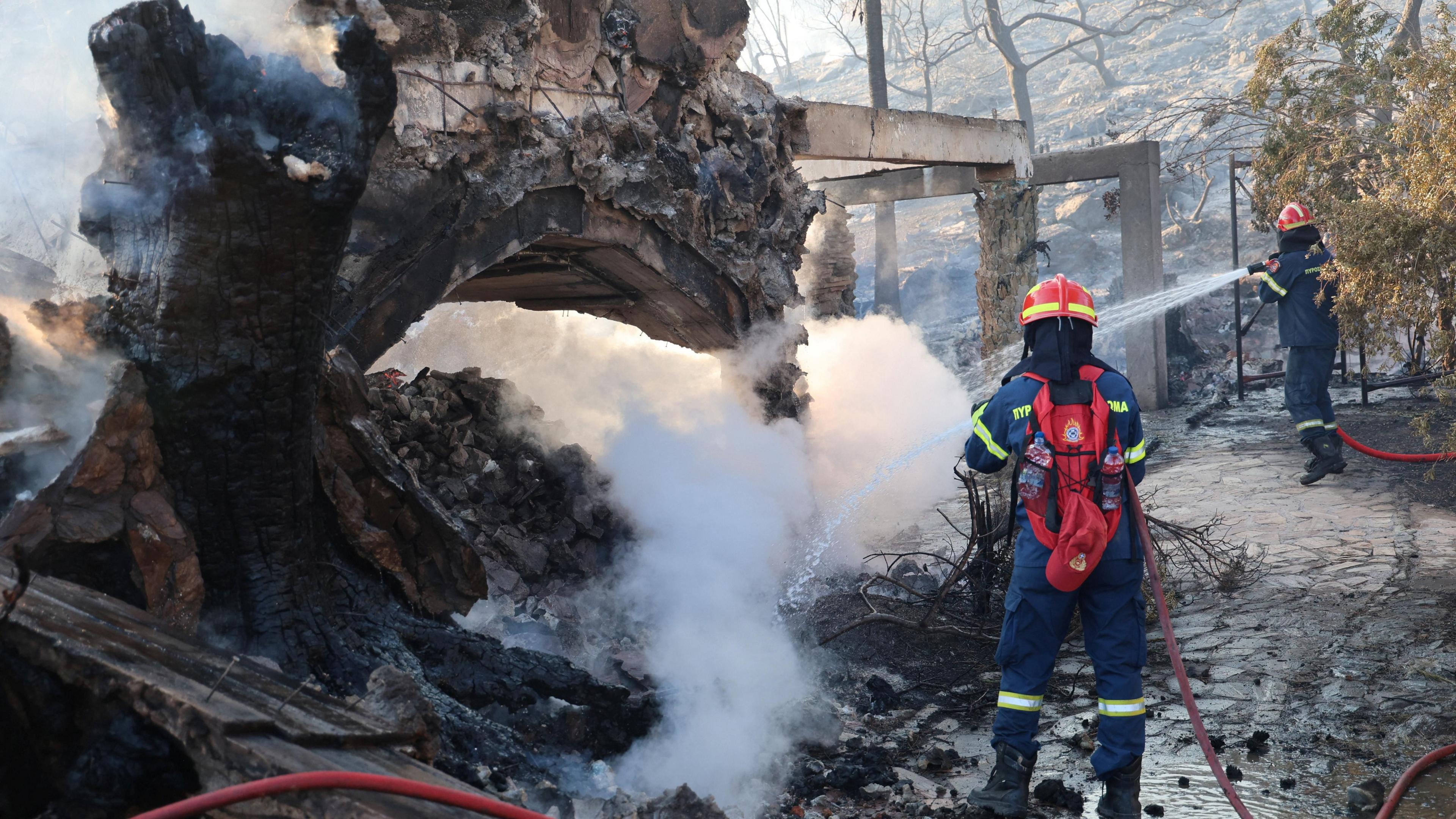 Twin Wildfires on Salamina Island Leave Two Dead and Hundreds Evacuated