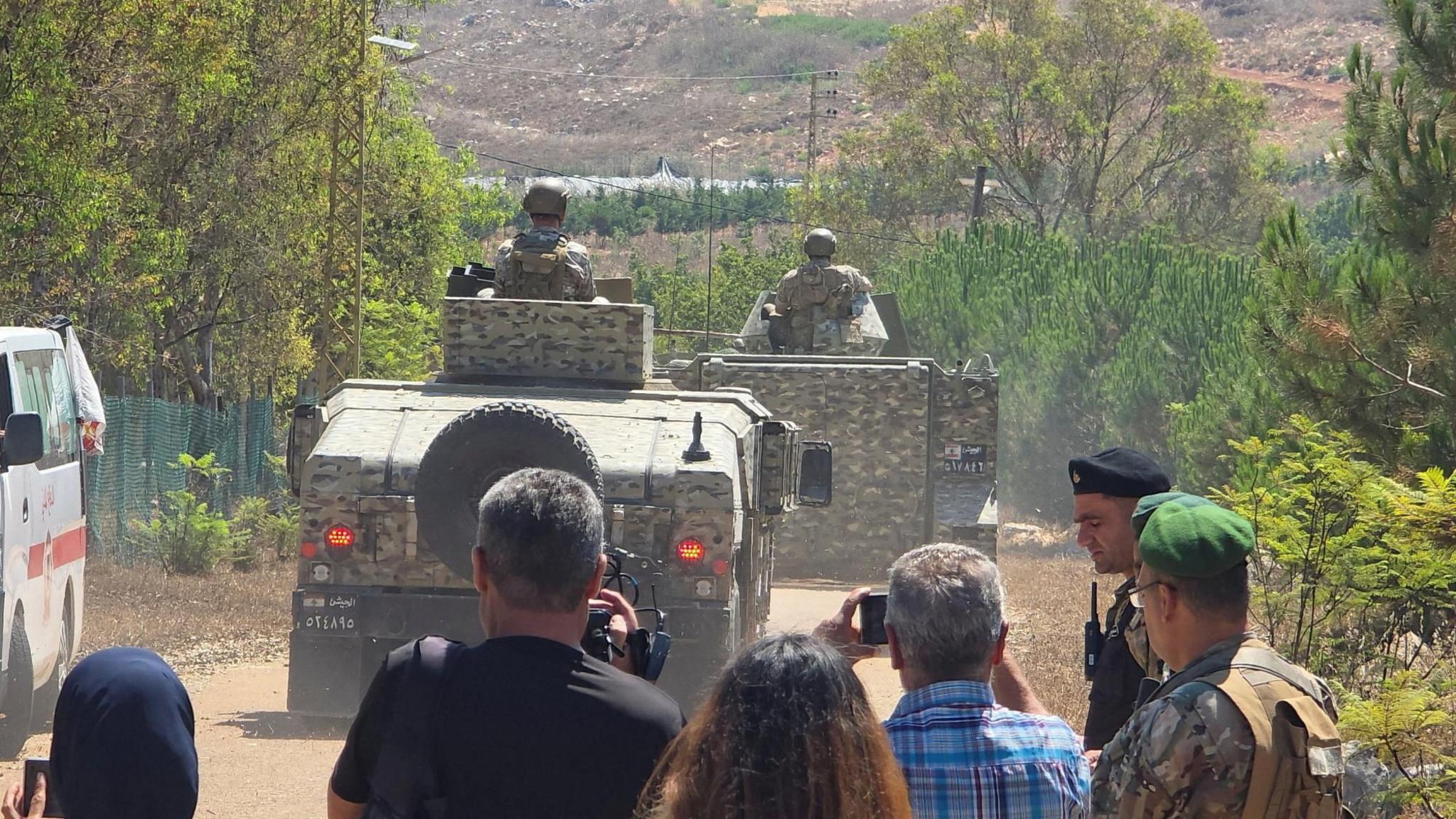 Lebanese Troops Deploy in Pilot Zone as Israel Withdraws