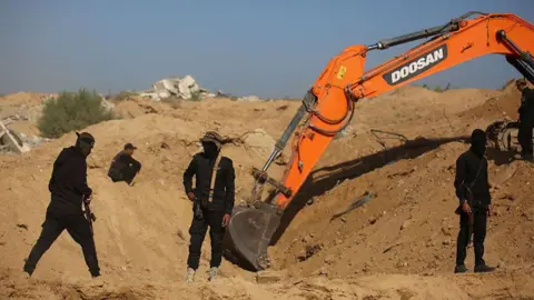 Coffin of Gaza Hostage Handed Over to Israel Amid Ongoing Tensions