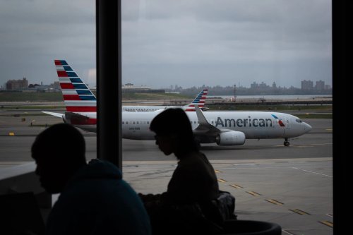 Airport Chaos Looms as Government Shutdown Continues