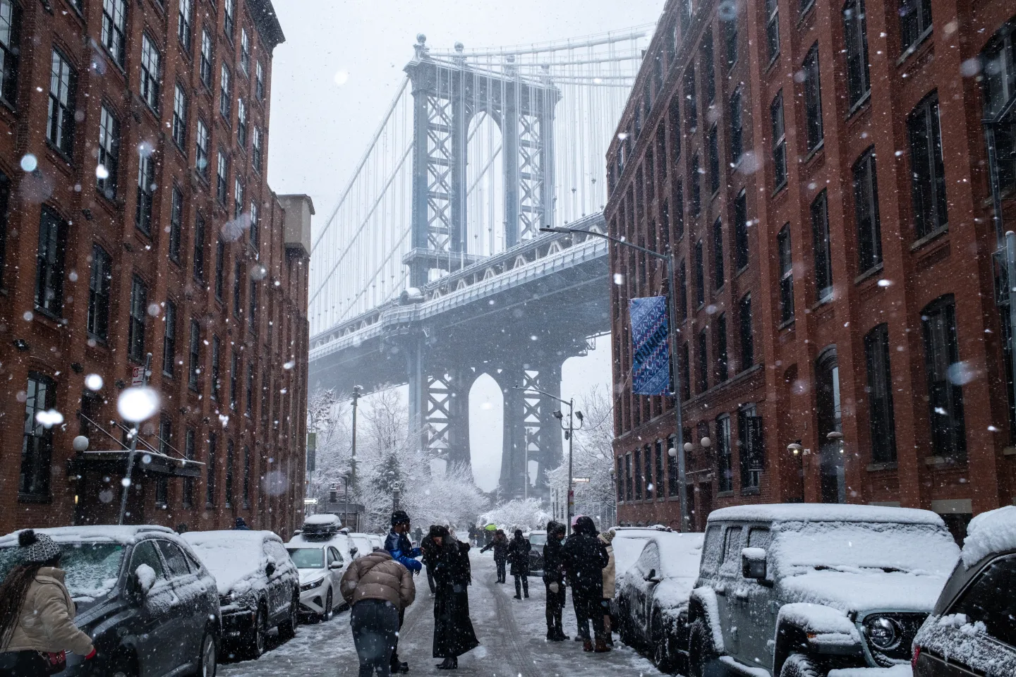 Severe Winter Storm Grips U.S.: Snow and Arctic Temperatures Affect Travel