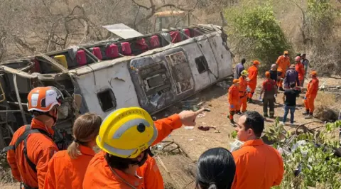 Tragedy Strikes as Bus Overturns in Northeastern Brazil, Leaving 15 Dead