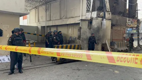 Tragic Suicide Bombing in Peshawar Leaves Five Dead