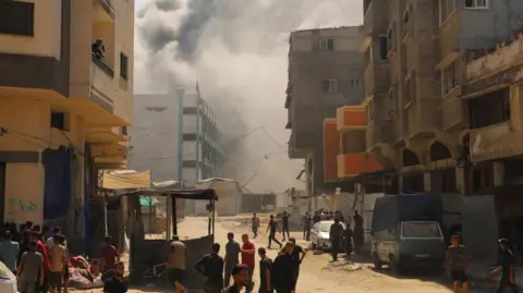'We Survived': Israel Intensifies Bombardment in Gaza City, Displacing Families