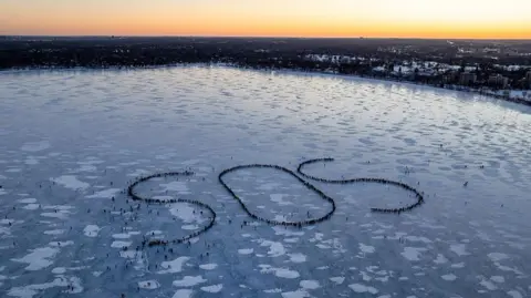 Federal Judge Upholds ICE Surge in Minnesota Amid Nationwide Protests