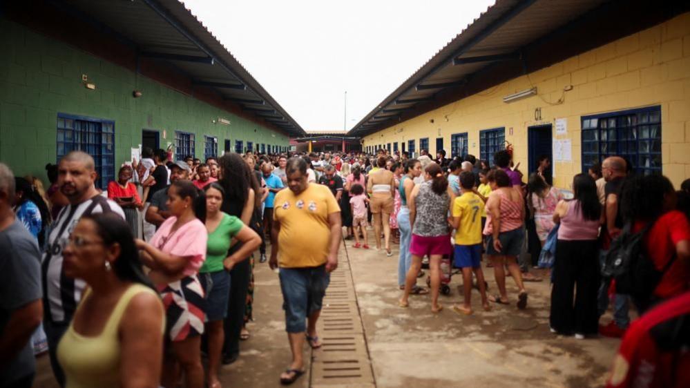 Tight Race in Brazil: Lula and Bolsonaro Leave Electorate on Edge as Polls Close