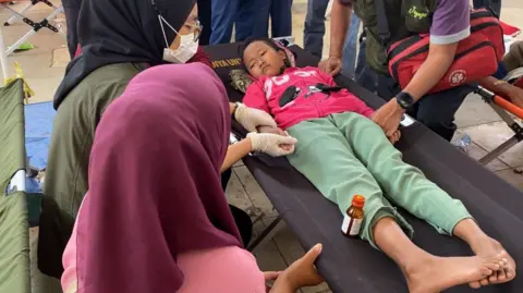 Mass Food Poisoning Affects Over 1,000 Children in Indonesia's School Lunch Program