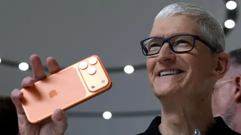 Apple to Lift Prices Amid AI‑Driven Memory Chip Surge