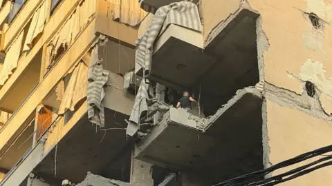 Israel Strikes Hezbollah Leader in Beirut: Tensions Escalate Amid Ceasefire