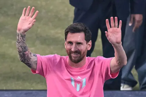 Lionel Messi's India Tour Concludes with High Spirits After Kolkata Incident