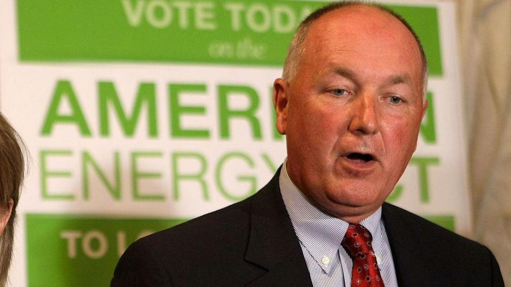 70,000 Canadians Petition to Expel US Ambassador Amid Rising Trade Tensions