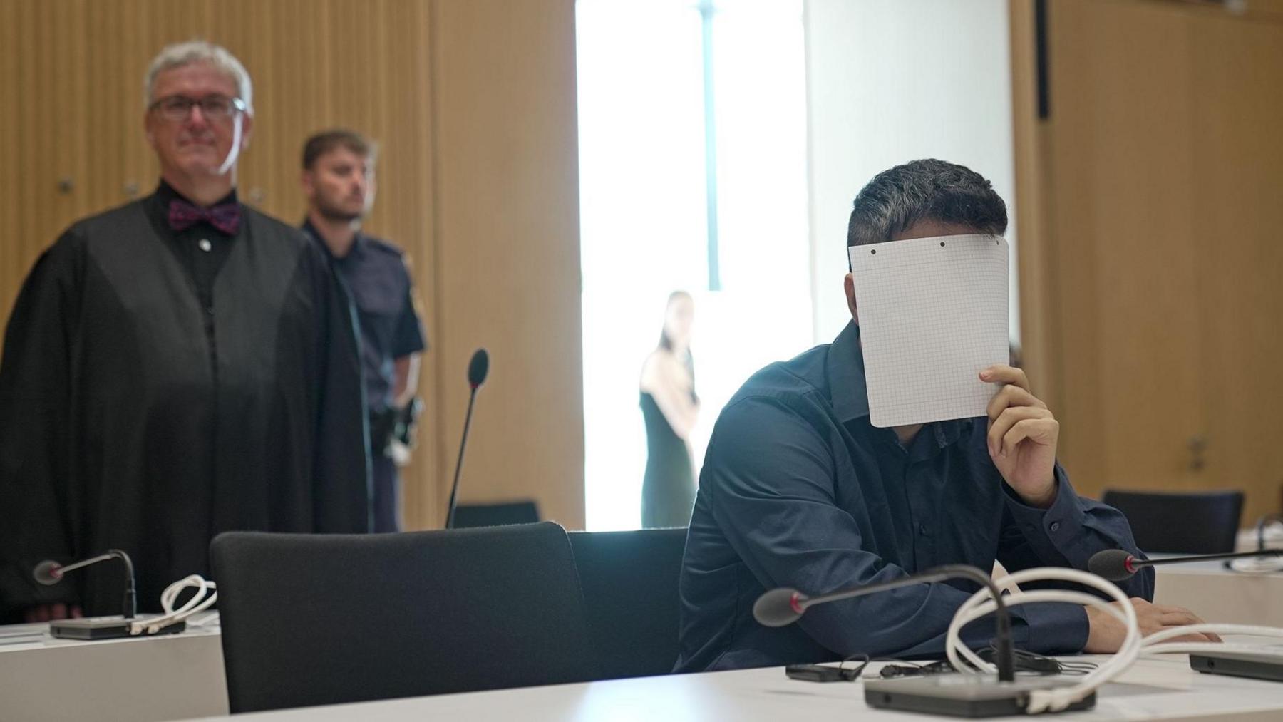 German Court Convicts Iraqi Couple in Yazidi Slavery