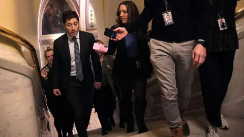 Trump Administration Considers Scaling Back Federal Forces in Minneapolis Amid Recent Protests