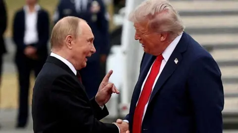 Trump Plans Meeting with Putin in Hungary Amidst Ukraine Tension