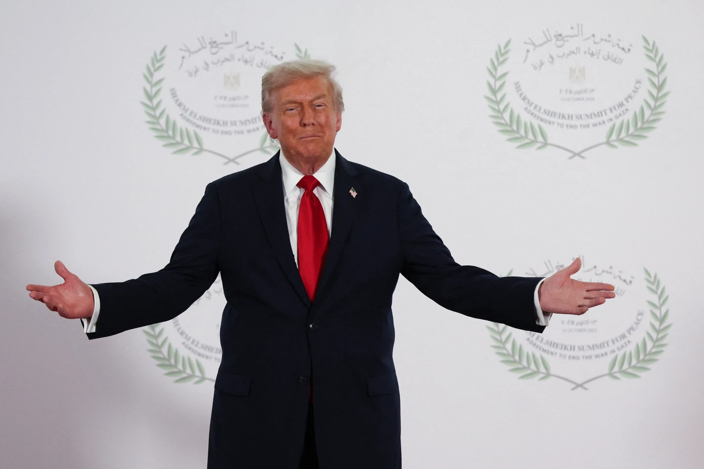 Trump's Diplomatic Moves Fail to Lure Voter Confidence
