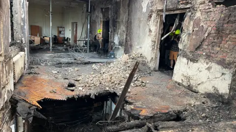 Escalation of Russian Air Strikes: Kyiv's Government Building Under Attack